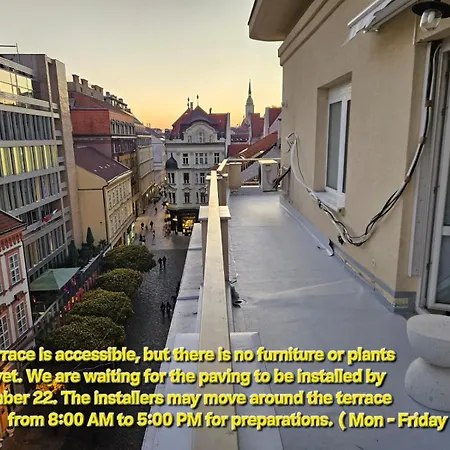 Terrace In Old Town - Castle & Cathedral View Братислава