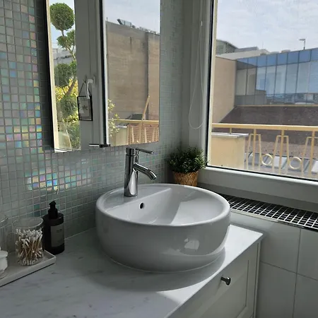 Terrace In Old Town - Castle & Cathedral View Bratislava