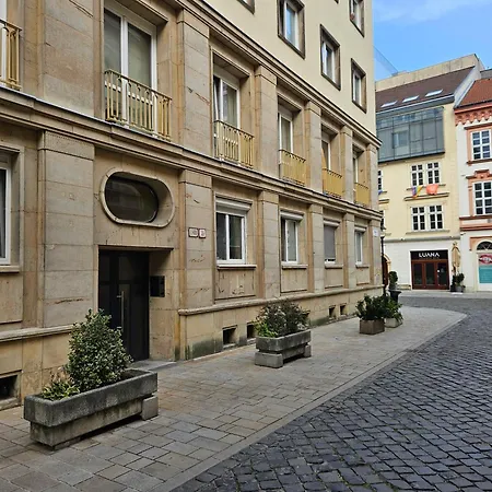 Terrace In Old Town - Castle & Cathedral View Bratislava